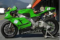 Modifikasi Zx R by Motorcycle News Motogp 2011 Kawasaki Zx Rr 800cc Vs Modifikasi Zx R