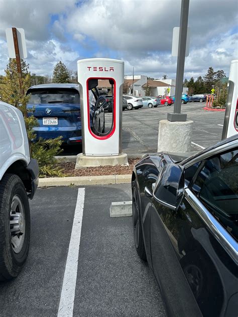 Tesla prepares more Superchargers for Magic Dock installation | Motor Junkies | Before It's News