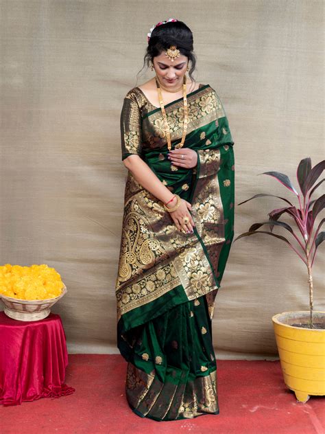 Banarasi Silk Saree in Dark Green – Nilormy