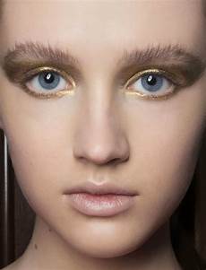 sopracciglia ala di gabbiano trend sopracciglia sempre pi 249 folte e naturali per sopracciglia ala di gabbiano trend sopracciglia sempre pi 249 folte e naturali per