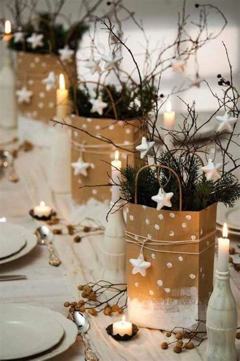 28 Best DIY Christmas Centerpieces (Ideas and Designs) for 2017
