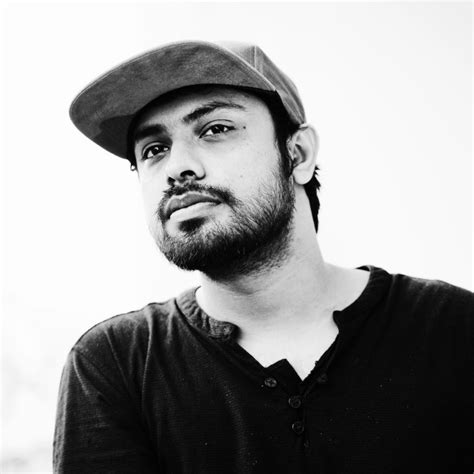 Dark Themed Portfolios website for inspiration - wall of portfolios