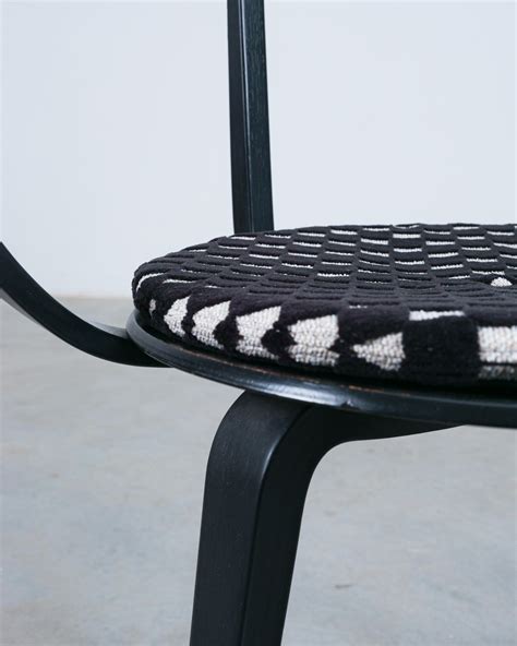 George Nelson 6 Black Pretzel Chairs for ICF, 1984 – DERIVE
