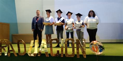 Fiesta fin de curso en el Colegio Rural Agrupado Picos de Europa | Cope ...