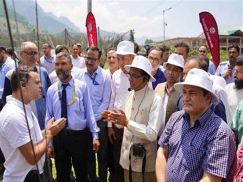 J-K: Union Min Shivraj Chouhan visits SKUAST-K horticulture gardens ...