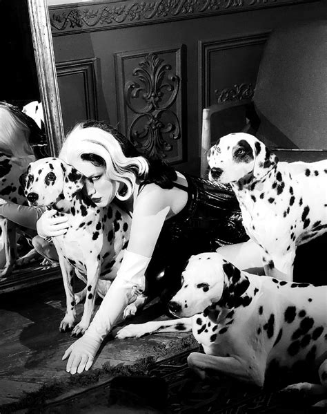 Lada Lyumos - 101 Dalmatians. Cruella de Vil - 微图坊