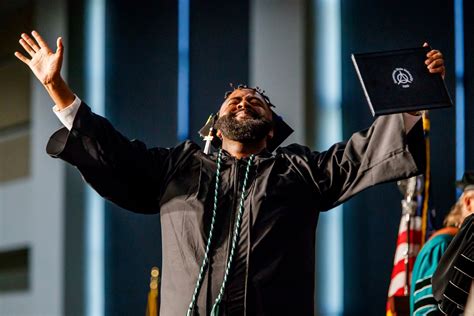 GSU Commencement 的图像结果