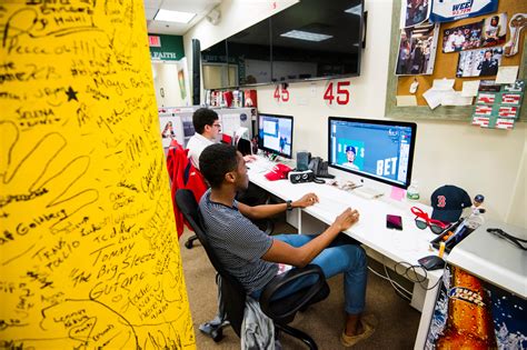 What’s the difference between a co-op and an internship? - Northeastern University