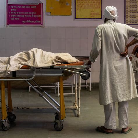 AstraZeneca को भरोसा है कि नया COVID एंटीबॉडी ज्ञात वेरिएंट से बचाता है