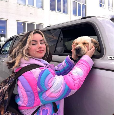 Sofia Elizabeth Age, Height, Boyfriend, Net Worth