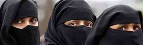By comparing burqas to trishuls, Ram Guha has fallen into the trap of ...