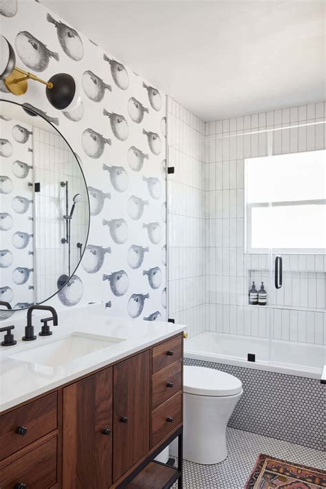Download Small Tidy Bathroom Picture | Wallpapers.com
