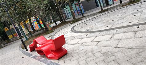 海南户外街区广场定制玻璃钢飘带坐凳 - 欧迪雅凡家具