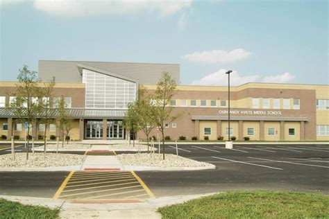 Middle Schoolers Accused of Lacing Teachers’ Food With Urine, Semen