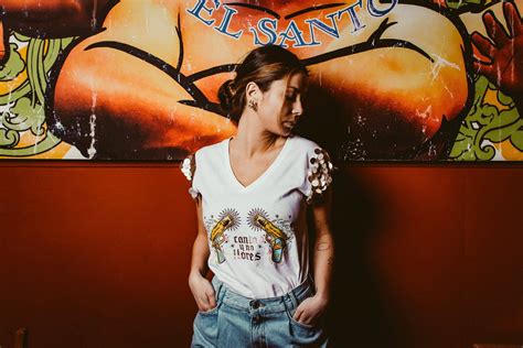 CAMISETA CANTA Y NO LLORES – Last Call Anna | Tienda Online