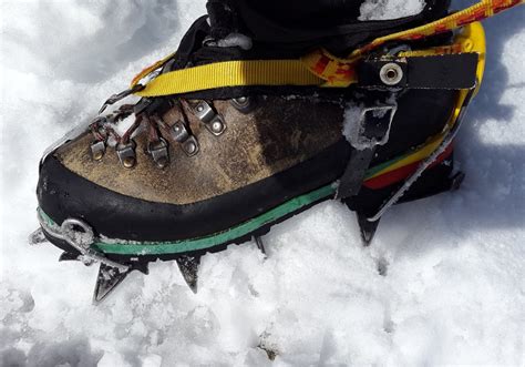Bergsteiger droht Lebensrettern mit Anwalt - UnserTirol24