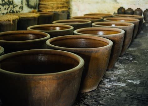 Old Banjara: Unique Ceramic Pots in Gurgaon Market | Old Banjara