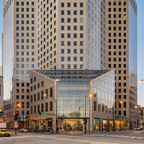 663 N Michigan Ave Chicago Il