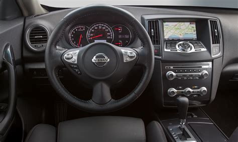 Nissan Maxima 2010 Interior