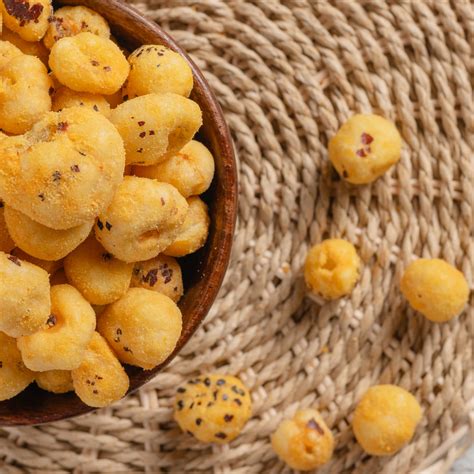 Buy Cheddar Cheese Makhana Snack with Cheesy Crunch Online – World of ...