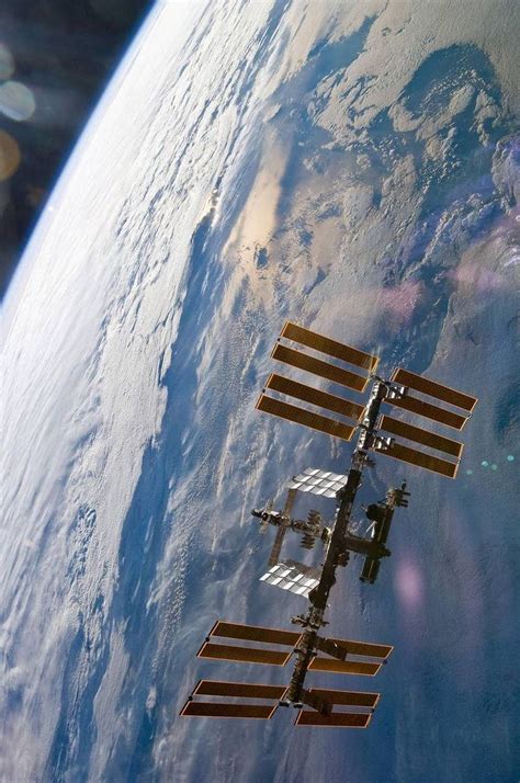 Space. Explore 的图像结果