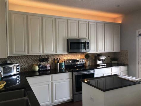 DIY LED Strip Light Fixture 的图像结果