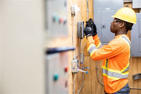 Electrical Engineering Technician