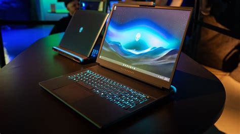 Alienware Area 51 Laptop 的图像结果