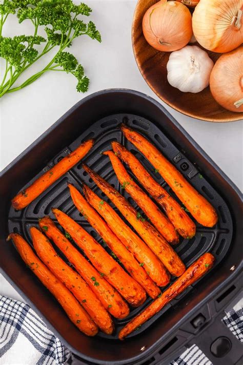 EASY Air Fryer Carrots – The Travel Bite