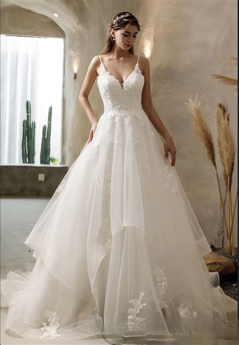 Wedding Dress Tulle Skirt Adore By Monique Lhuillier Available For Off - ethereal wedding dress