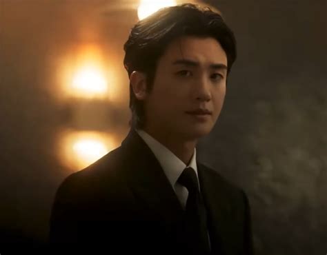 Park Hyung-sik Stuns Fans with Electrifying Buried Hearts Performance