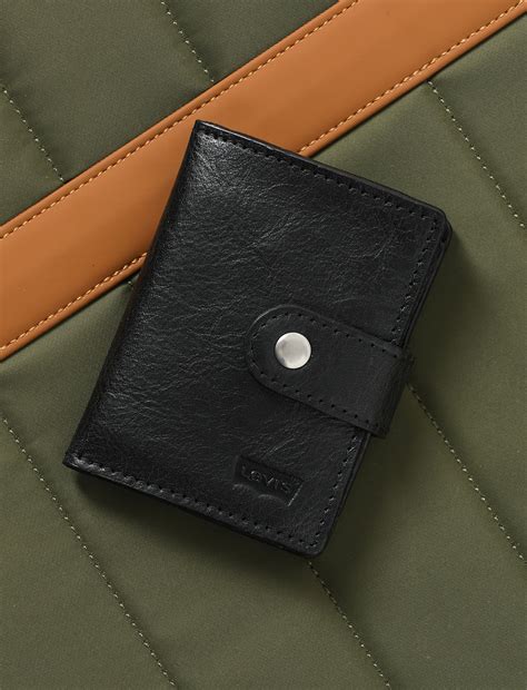 Men's Black Solid Card Holder – Levis India Store