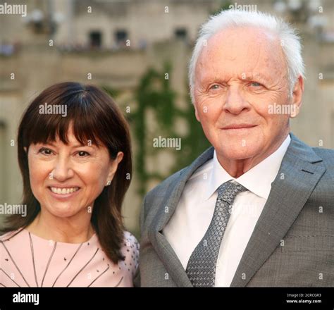 Anthony Hopkins And Wife