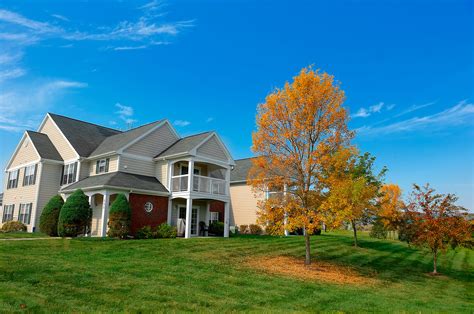 Hickory Grove Apartments