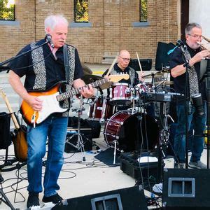 Whistle Pigs at White County 4H Fair, White County 4-H Fairgrounds ...