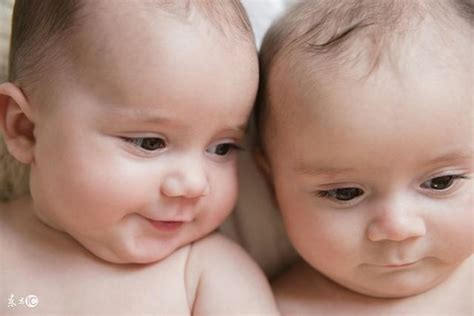 给双胞胎起名字先要了解双胞胎的特点 - 知乎
