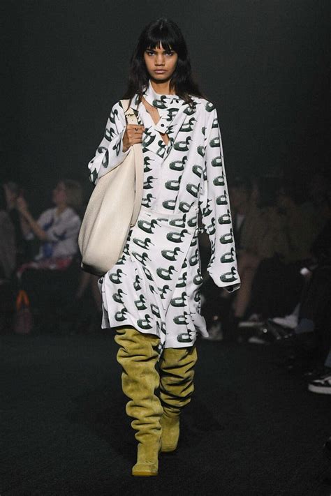 London Fashion Week: A season of synergies, scores of shows and several ...