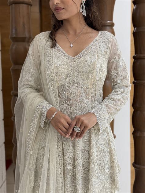 What to Wear for Every Indian Wedding Function – AMRUT