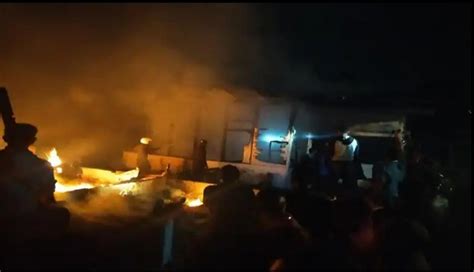 Selamatkan Nyawa Cucu, Seorang Lansia di Taput Tembus Api Yang Membakar ...