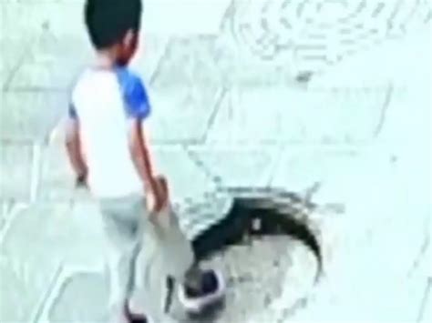 Every Parent's Nightmare: 3-YO Boy Falls Into Manhole, Quick-Thinking ...