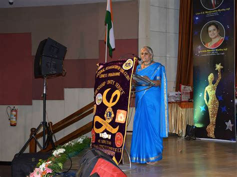 D'source Smt. Usha Pawar | Kasuti Embroidery - Karnataka | D'Source ...