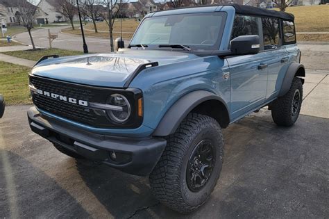 No Reserve: 650-Mile 2022 Ford Bronco Wildtrak 4-Door for sale on BaT Auctions - sold for ...