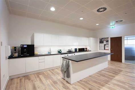 Tech Box 的图像结果