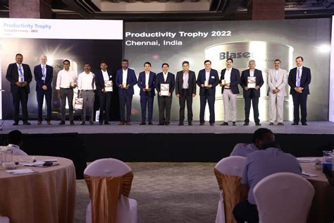 CELEBRATING SUCCESS WITH CUSTOMERS | Modern Manufacturing India