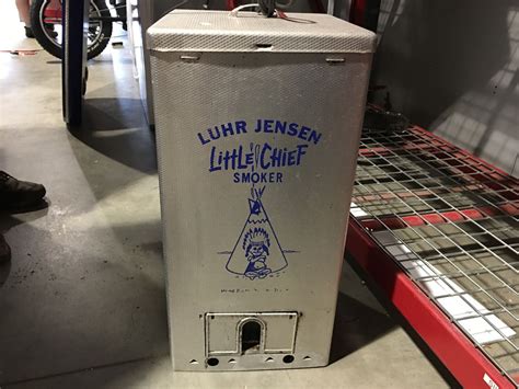 LUHR JENSEN LITTLE CHIEF ELECTRIC SMOKER