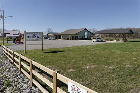 Amish Country Smoke House - Amish of Ethridge
