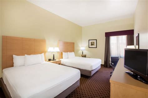 La Quinta Inn & Suites by Wyndham Odessa North | Odessa, TX Hotels