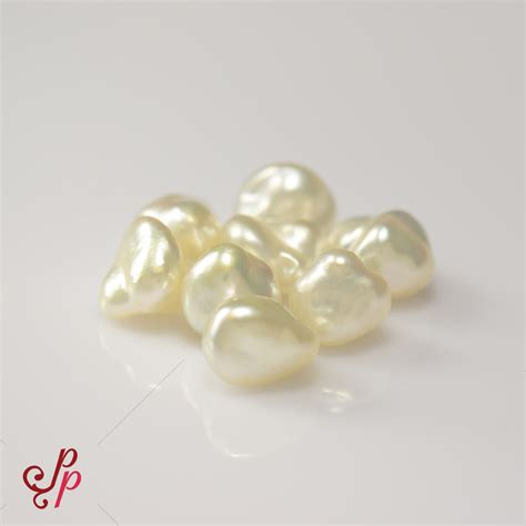 Genuine Keshi Pearl in Silvery White Colour for Astrology Finger Ring ...