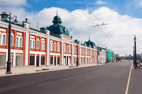 Улица ленина в центре омска в сибири, россия | Премиум Фото