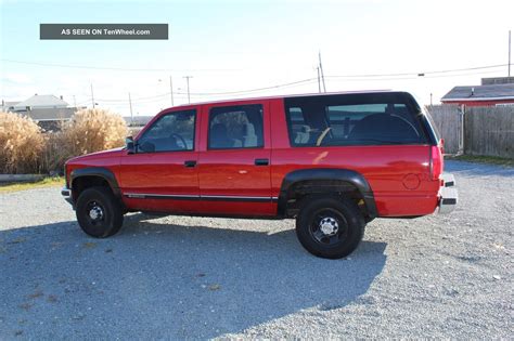 1992 Chevrolet K2500 Suburban Silverado Sport Utility 4 - Door 5. 7l